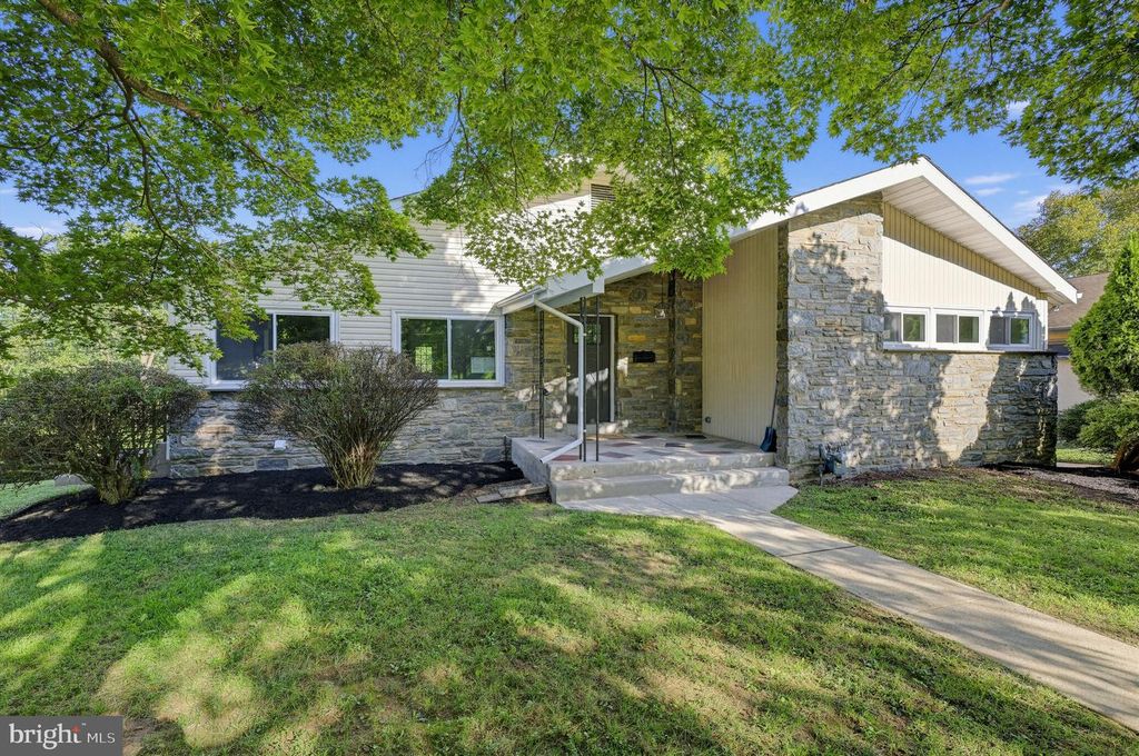 7724 GREEN VALLEY RD, WYNCOTE, PA 19095 — photo 2