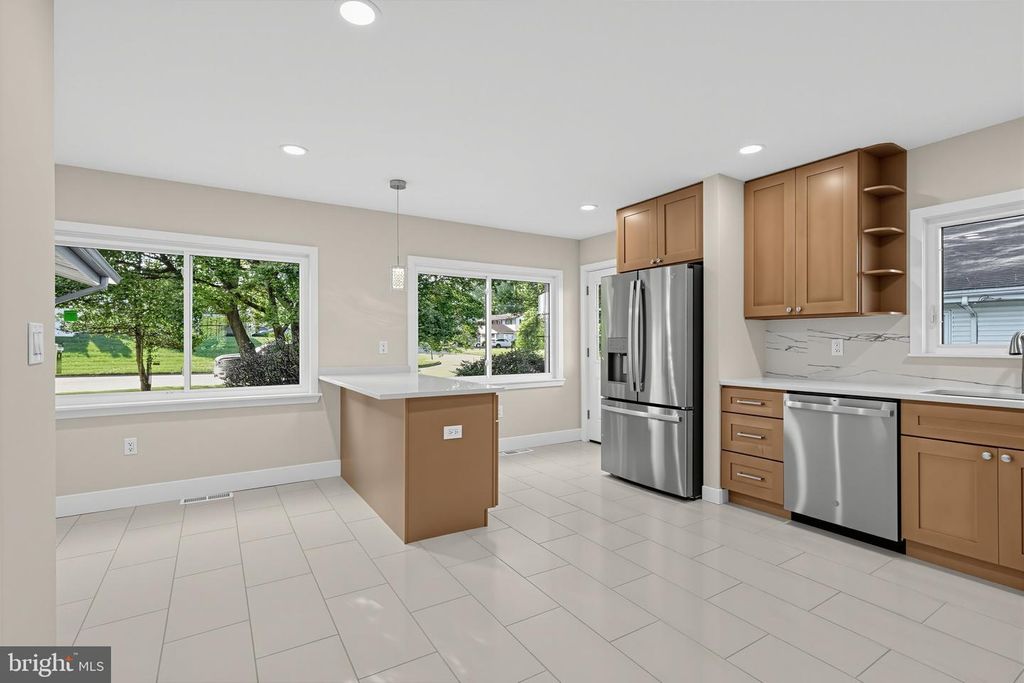 7724 GREEN VALLEY RD, WYNCOTE, PA 19095 — photo 4