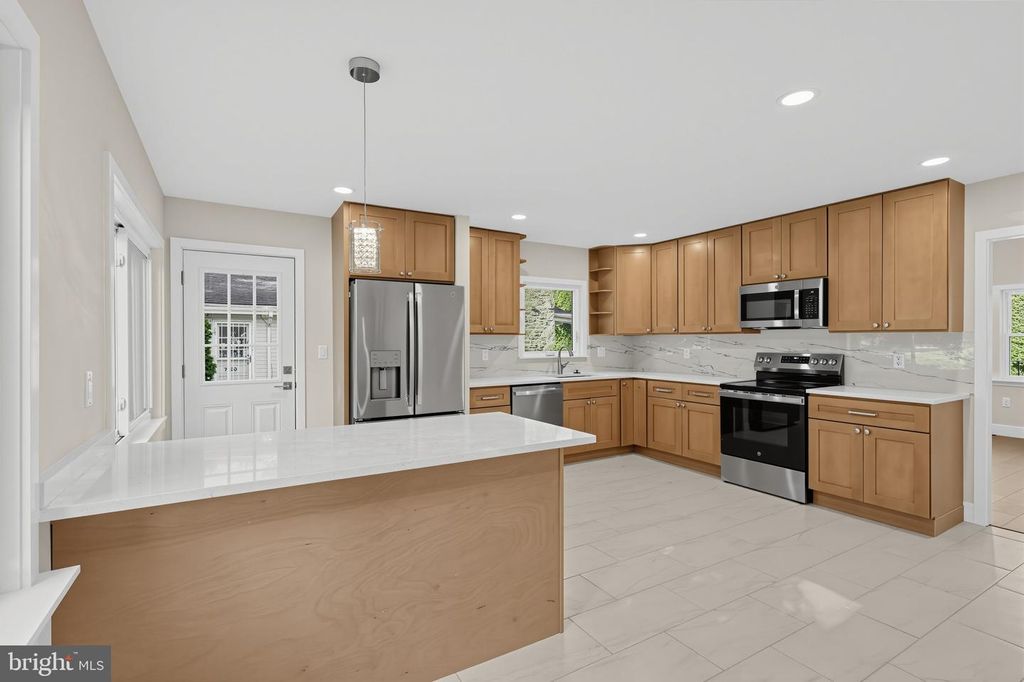 7724 GREEN VALLEY RD, WYNCOTE, PA 19095 — photo 5
