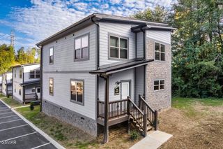 576 Dollywood Lane, Pigeon Forge, TN 37863