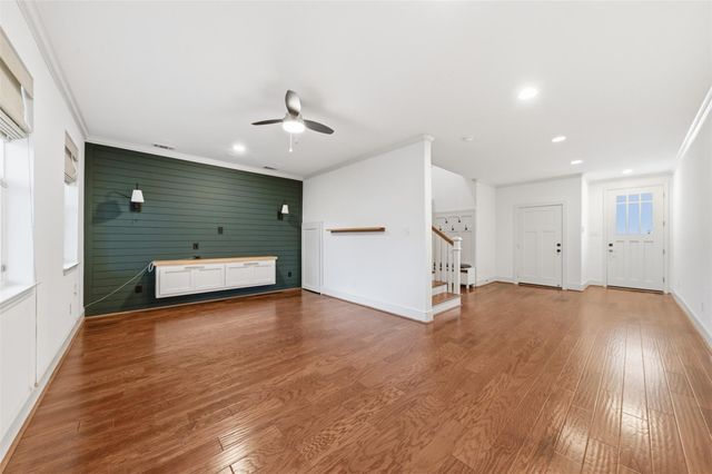 930 Dunbar Street, Houston, TX 77009