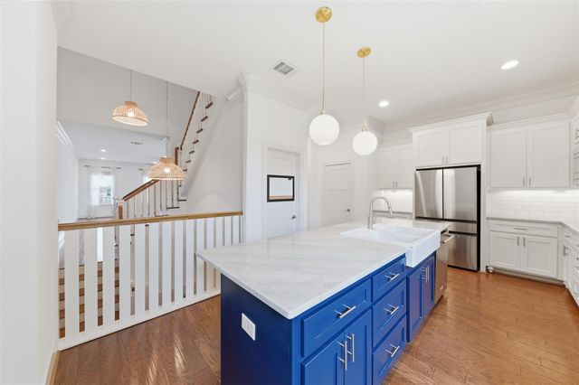 930 Dunbar Street, Houston, TX 77009