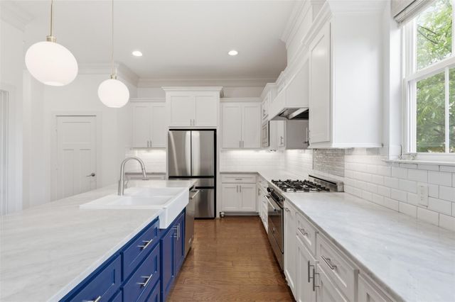 930 Dunbar Street, Houston, TX 77009