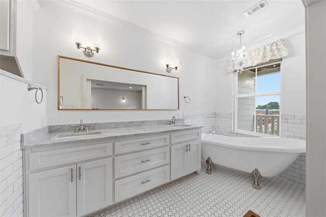 930 Dunbar Street, Houston, TX 77009