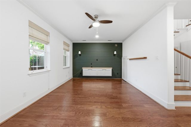 930 Dunbar Street, Houston, TX 77009