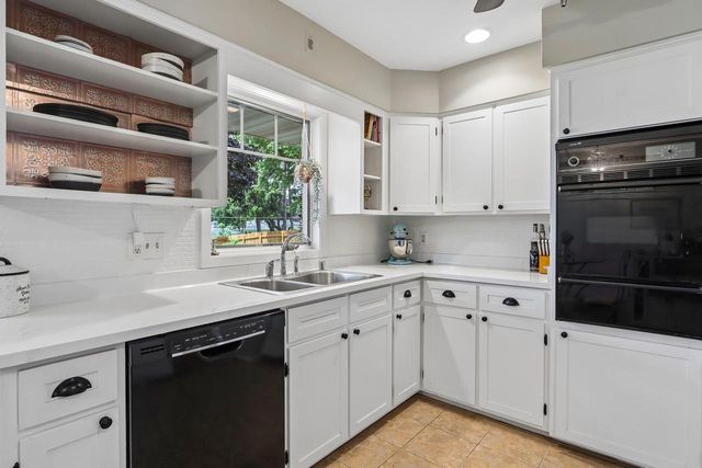 204 6th Street, Waunakee, WI 53597
