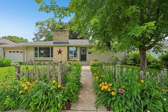 204 6th Street, Waunakee, WI 53597