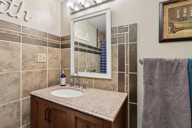 204 6th Street, Waunakee, WI 53597
