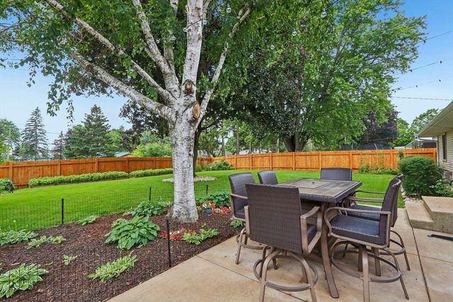 204 6th Street, Waunakee, WI 53597
