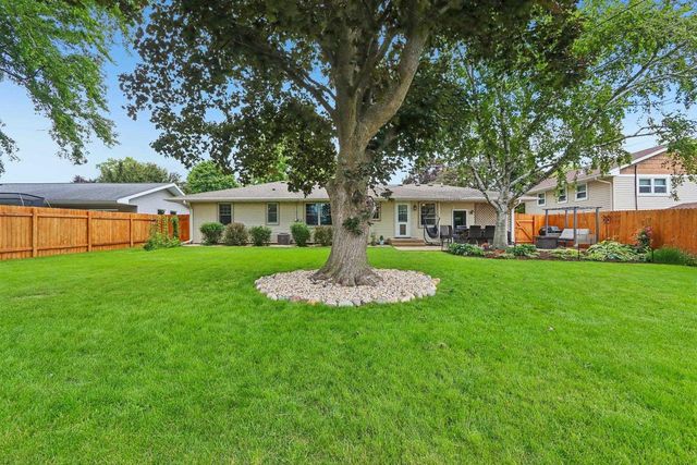 204 6th Street, Waunakee, WI 53597