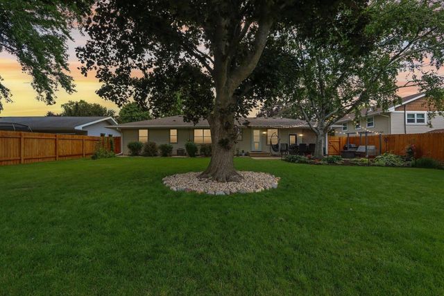 204 6th Street, Waunakee, WI 53597