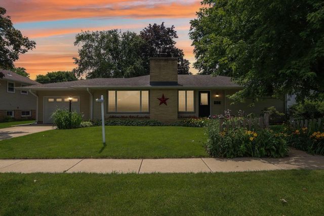 204 6th Street, Waunakee, WI 53597