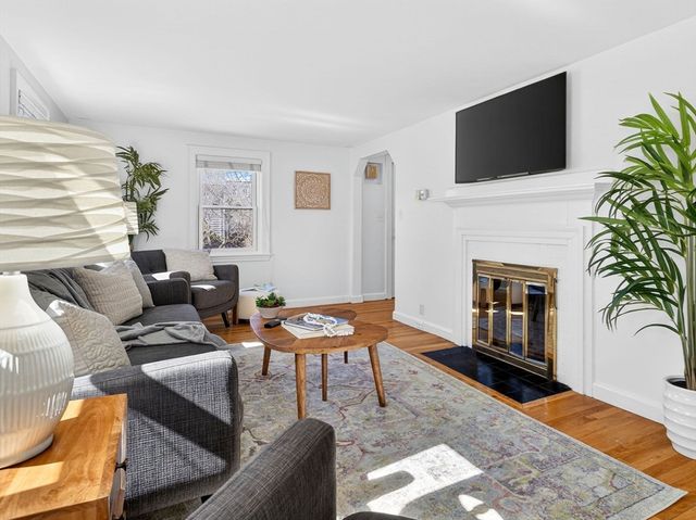 1234 Walnut St, Newton, MA 02461