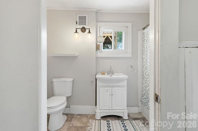21 Clemmons Street, Asheville, NC 28801