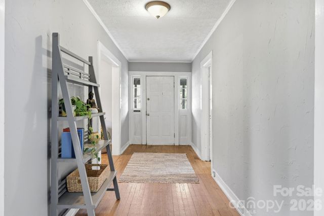 21 Clemmons Street, Asheville, NC 28801