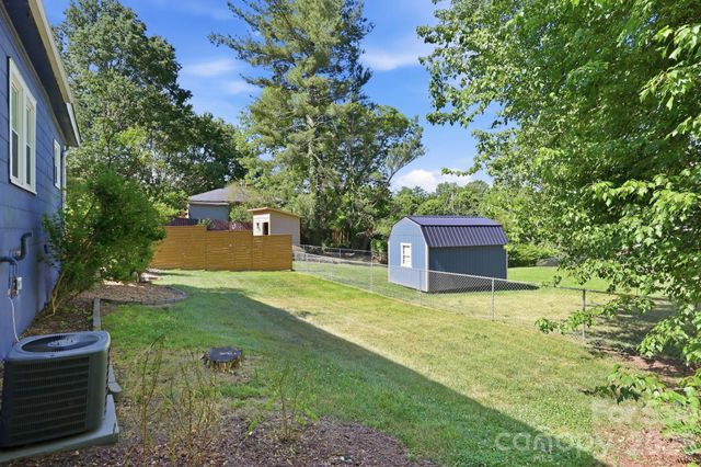 21 Clemmons Street, Asheville, NC 28801