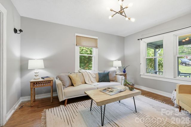 21 Clemmons Street, Asheville, NC 28801
