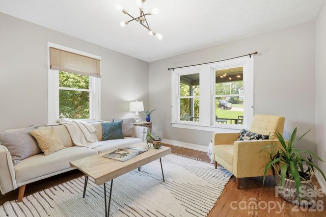 21 Clemmons Street, Asheville, NC 28801