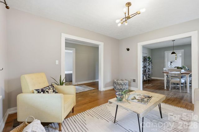 21 Clemmons Street, Asheville, NC 28801