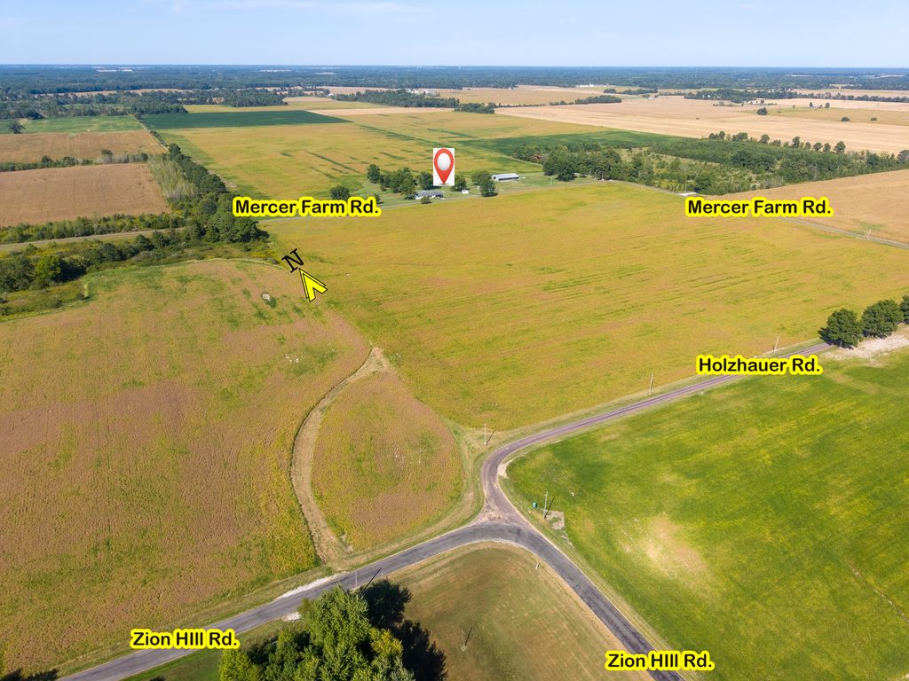 Image 36 of property listing at 2217 Mercer Farm Road, Centralia, IL 62801