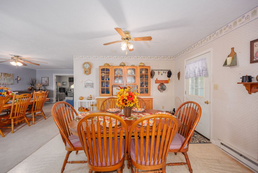 Image 7 of property listing at 2217 Mercer Farm Road, Centralia, IL 62801
