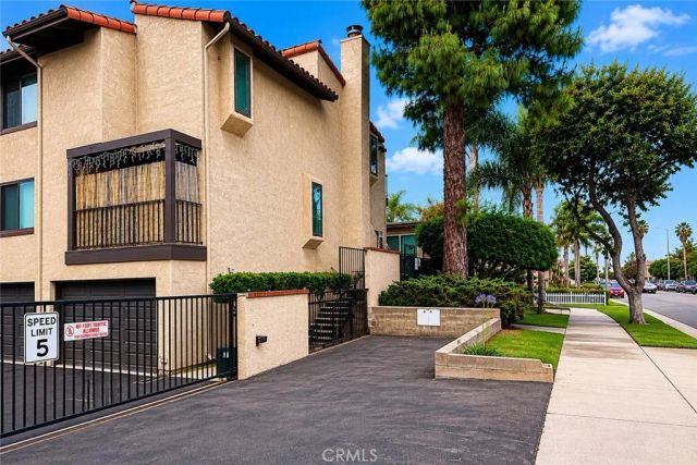 13982 Ramhurst 6, La Mirada, CA 90638