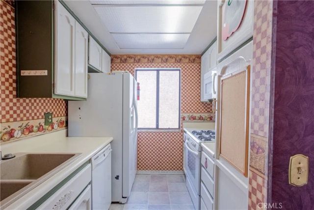 13982 Ramhurst 6, La Mirada, CA 90638