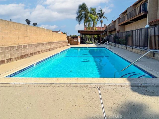 13982 Ramhurst 6, La Mirada, CA 90638
