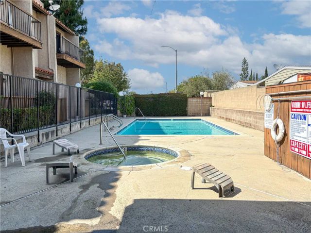 13982 Ramhurst 6, La Mirada, CA 90638
