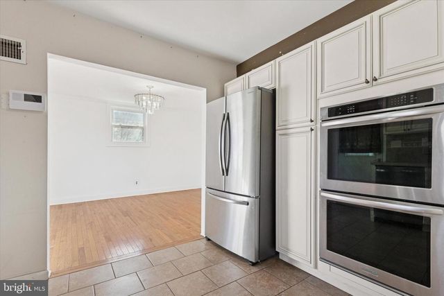 2643 PHIPPS AVE, Willow Grove, PA 19090