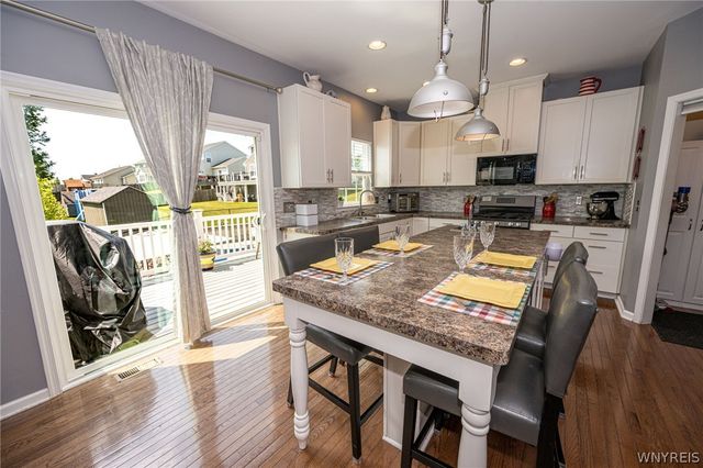 8 Adam Chris Drive, West Seneca, NY 14224