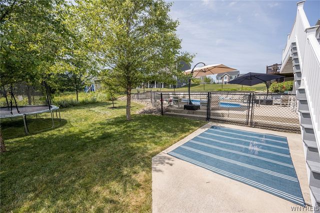 8 Adam Chris Drive, West Seneca, NY 14224