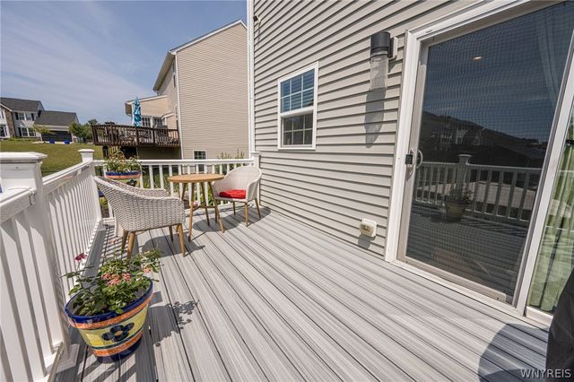 8 Adam Chris Drive, West Seneca, NY 14224