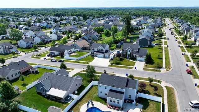 8 Adam Chris Drive, West Seneca, NY 14224