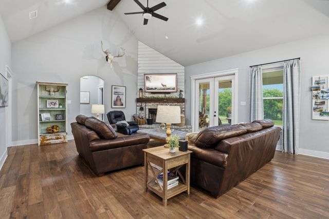 10210 Finch Road, Sanger, TX 76266