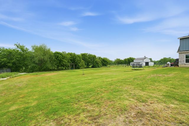 10210 Finch Road, Sanger, TX 76266