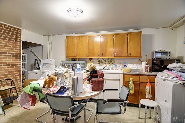 816 Skyview Drive, Dayton, OH 45449