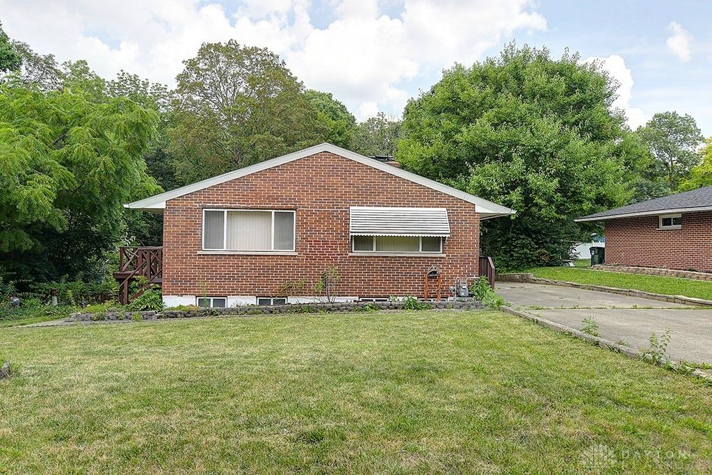 816 Skyview Drive, Dayton, OH 45449