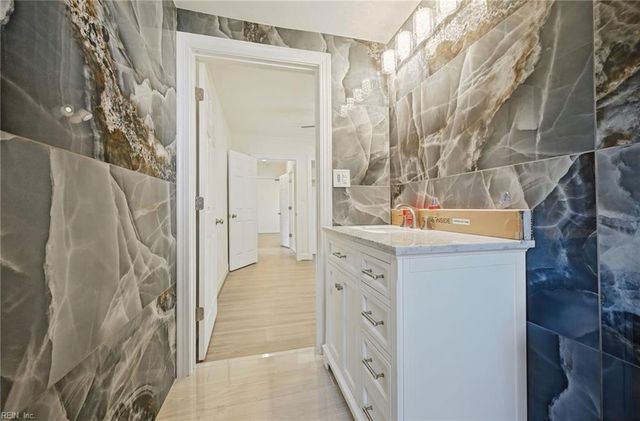 9972 Southwestern BLVD, Suffolk, VA 23437