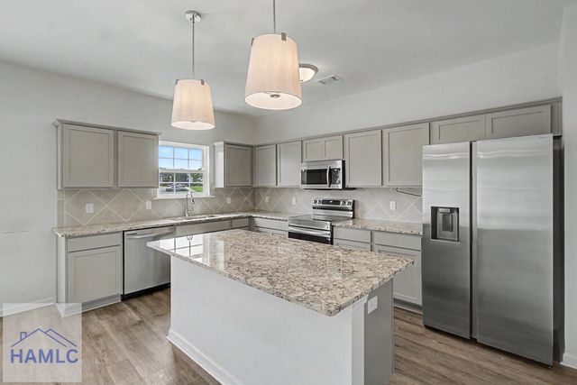 274 Renwick Loop, Hinesville, GA 31313