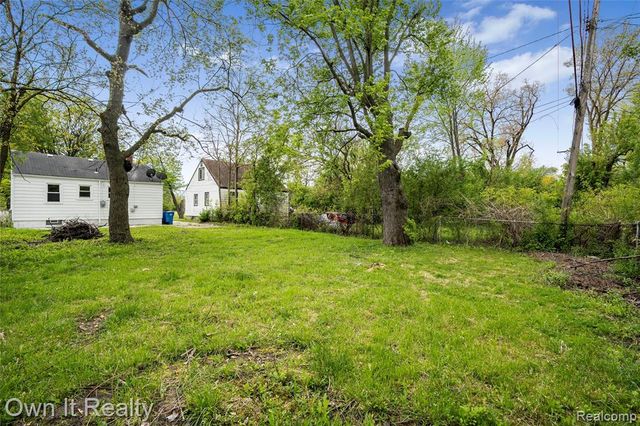 26010 Yale Street, Inkster, MI 48141