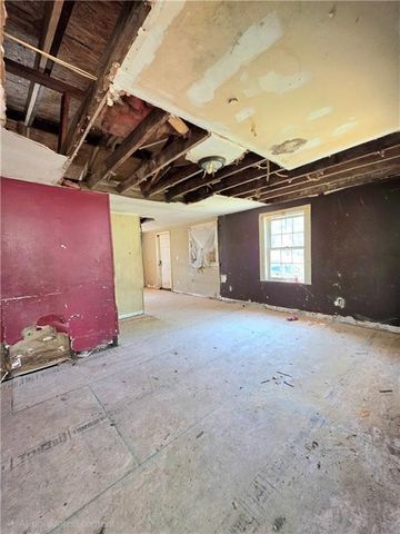 7074 Hammond Way, Lithonia, GA 30058