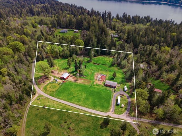 291 E Orchid Lane, Grapeview, WA 98546