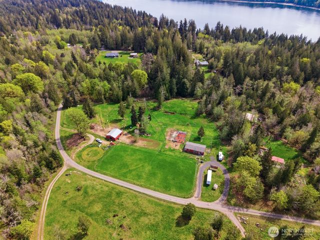 291 E Orchid Lane, Grapeview, WA 98546