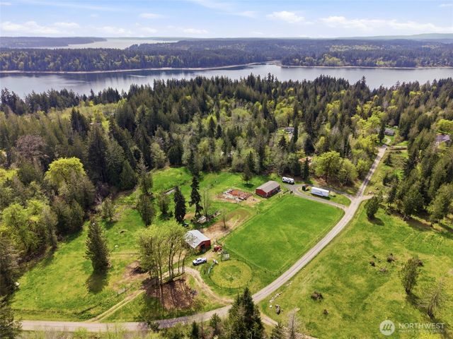 291 E Orchid Lane, Grapeview, WA 98546