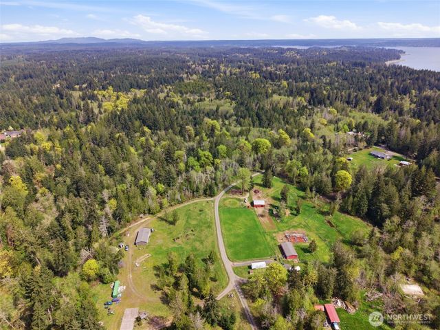 291 E Orchid Lane, Grapeview, WA 98546