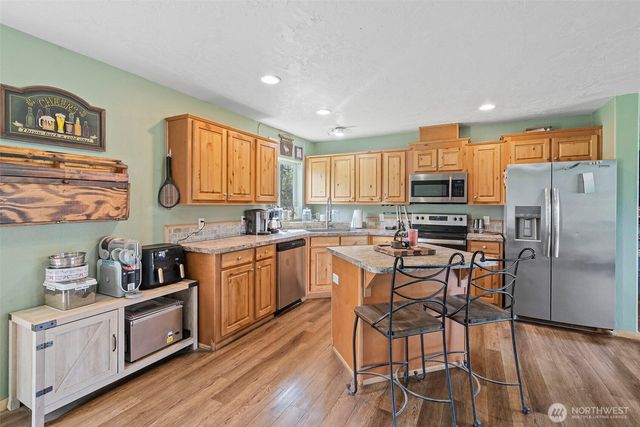 291 E Orchid Lane, Grapeview, WA 98546