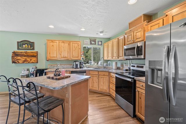 291 E Orchid Lane, Grapeview, WA 98546