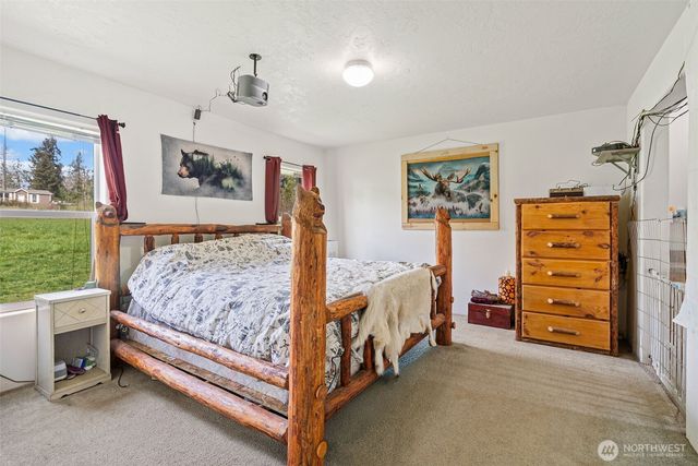 291 E Orchid Lane, Grapeview, WA 98546