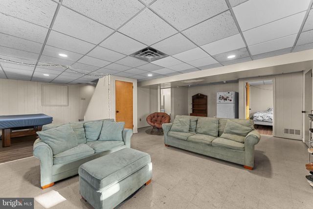 611 S 9TH ST, Perkasie, PA 18944